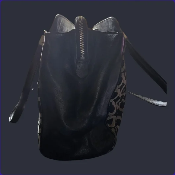 Coach, Madison, Black and Tan Women's Tote, Style 25624~EUC - Picture 4 of 11